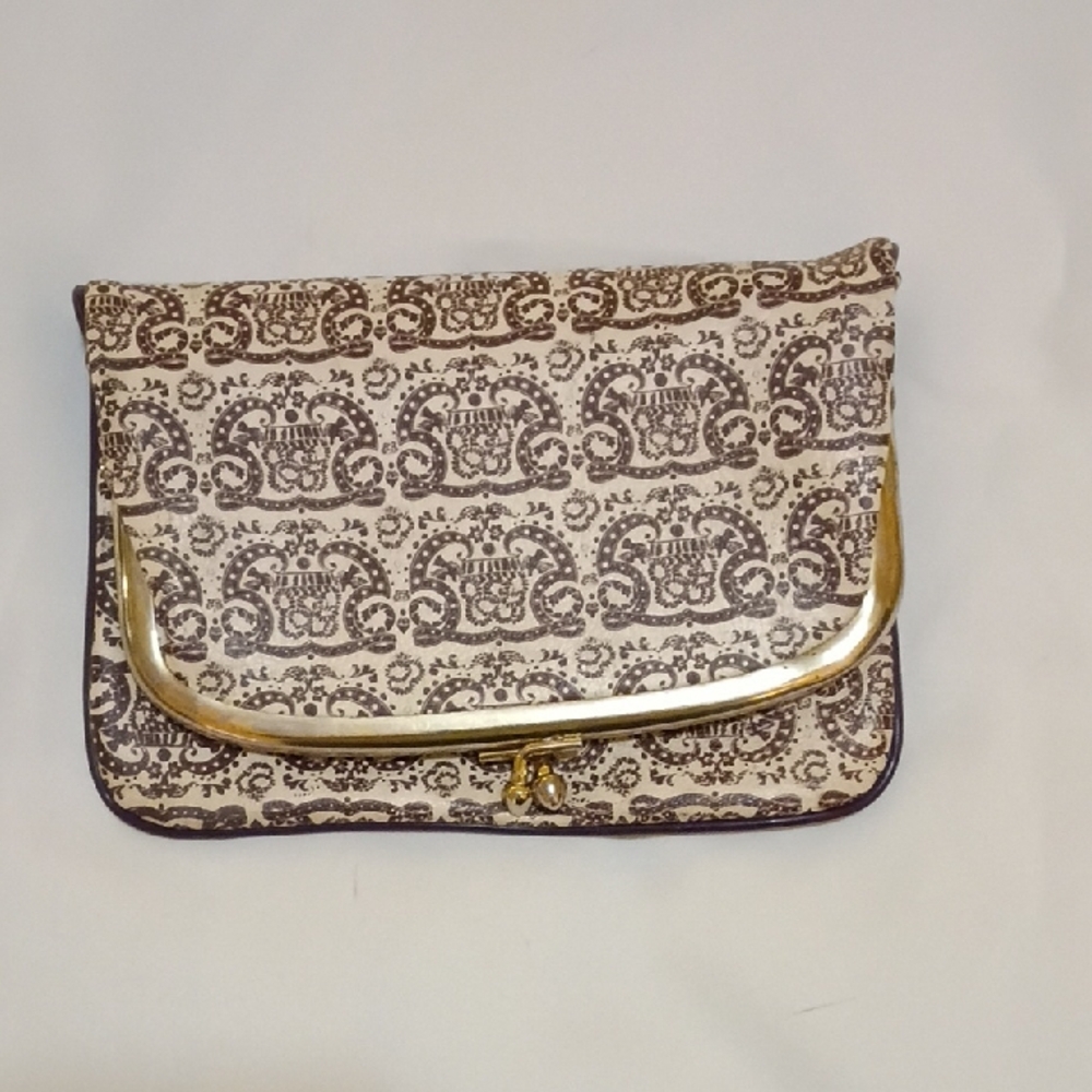 Elegant Cream and Gold Clutch Bag